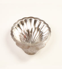 Item 006 : WM. A. Rogers Vintage Shell Dish