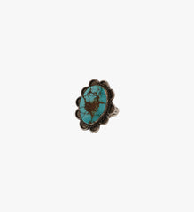 Turquoise Ring with Scallop Sterling Silver Details Size 7